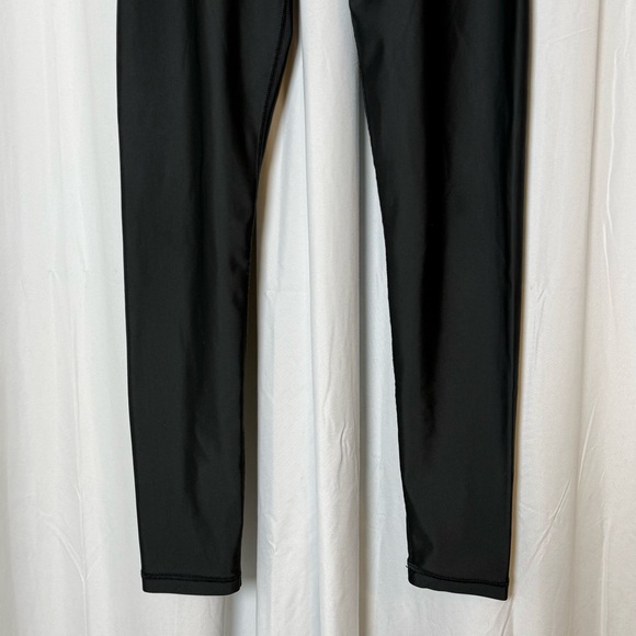 Aerie OFFLINE Black High Rise 7/8 Leggings Size Medium Stretch Activewear - Picture 6 of 13